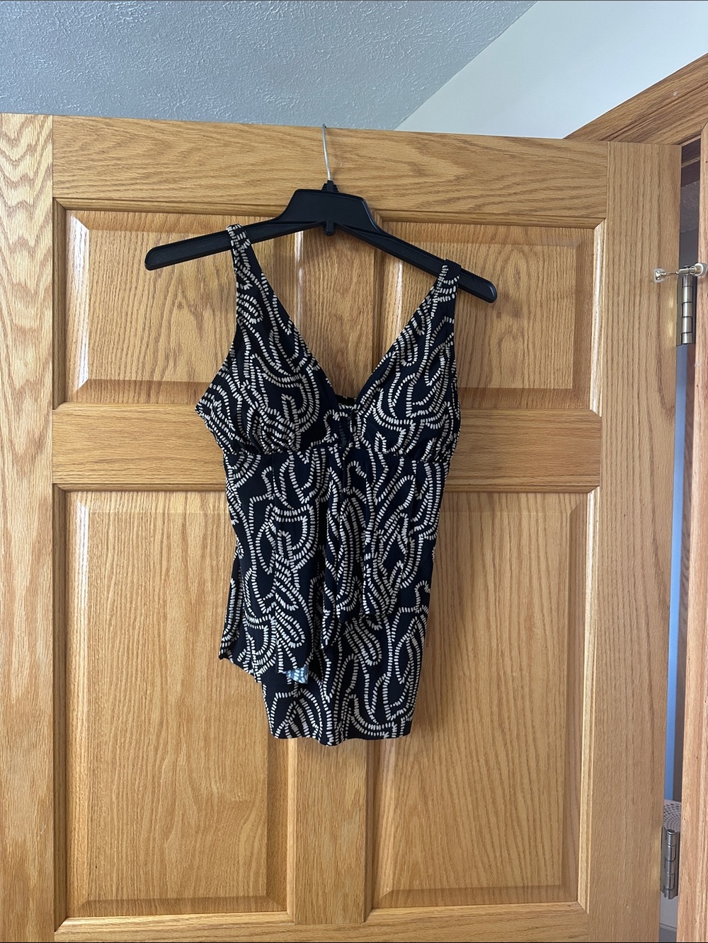 Black Printed V-Neck Women's Swim Tankini Top